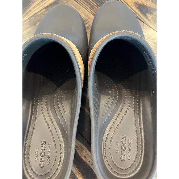 Crocs Sarah Clog Mule Dual Comfort Expresso Rubber Suede Women 10 Neutral Hobbit - Picture 5 of 13